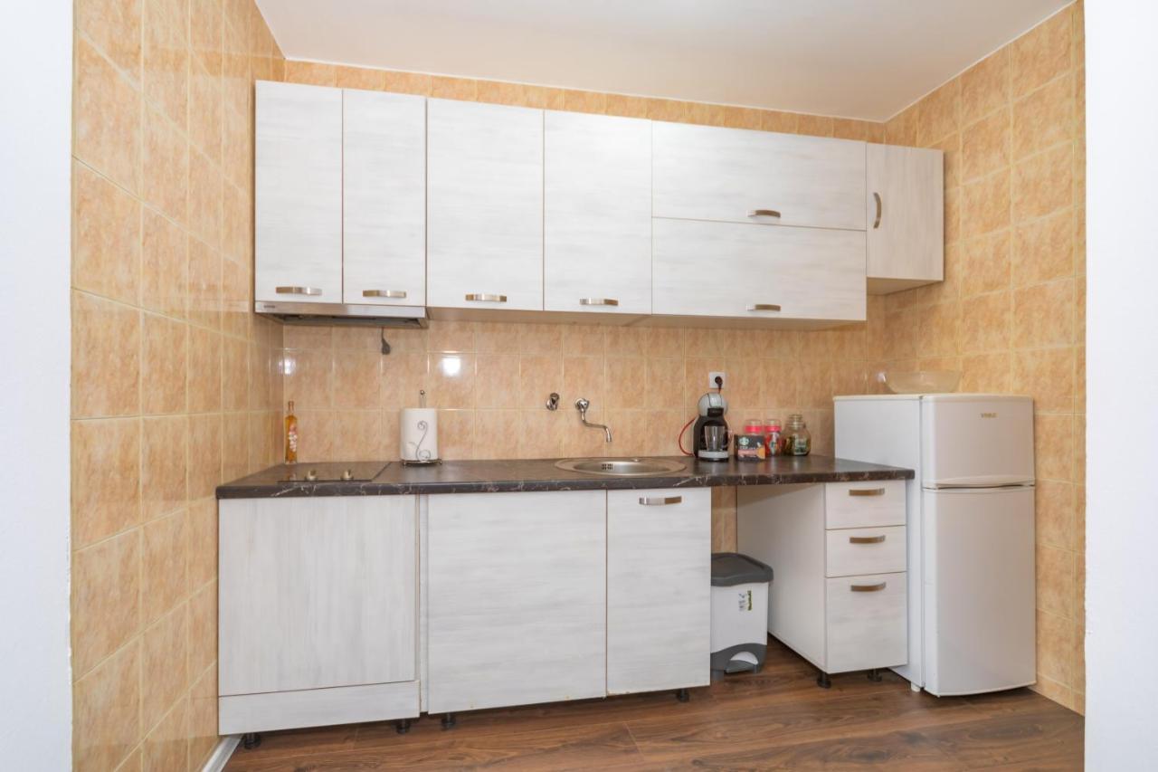 באר Aloha Apartman מראה חיצוני תמונה